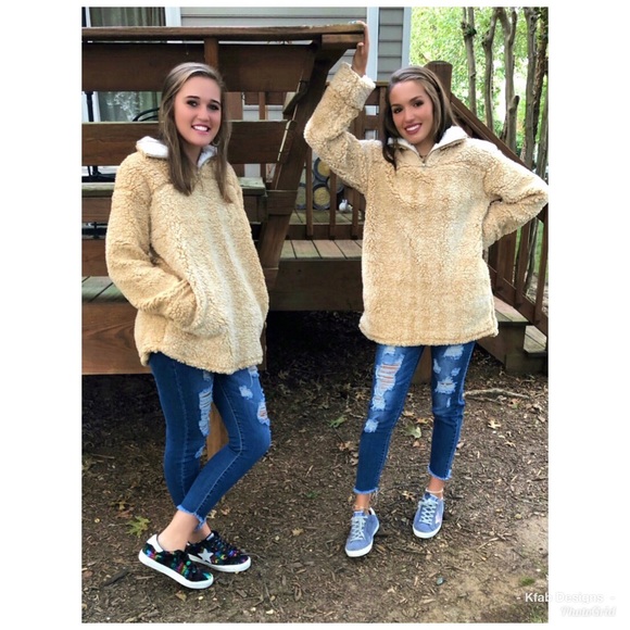 ❤️SUPER SALE! Zip Up Fuzzy Sherpa Sweatshirt! - Picture 5 of 7